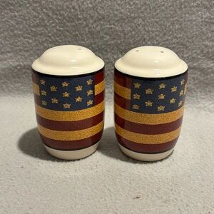 Jay Import Liberty Colonial American Flag Patriotic Salt & Pepper Shakers Set